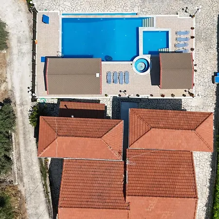 Amarandos 公寓式酒店 3*